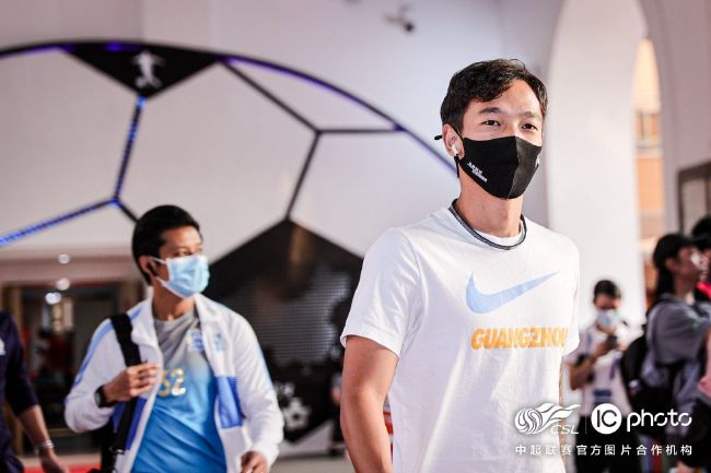精品成人免费一区二区在线播放